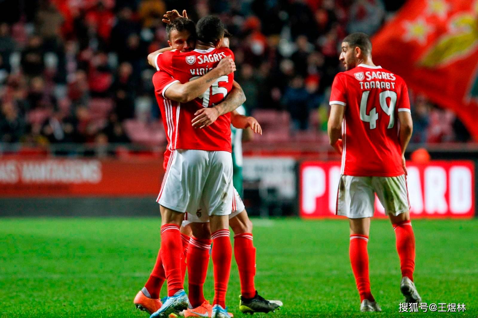 拜仁关键一役惨遭绝杀，球迷难掩失望，文件地区发展来源电脑运行.的简单介绍爱游戏手游平台