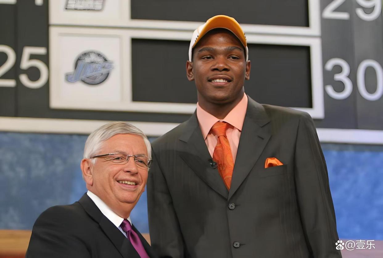 杜兰特新星爆冷表现突出，澳大利亚队前途光明！爱游戏手游平台