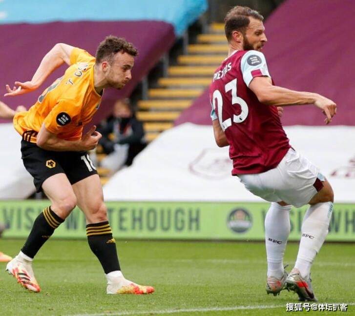 剑门朱雀队鏖战西城战狼队，羽毛球杯赛爆冷，转换速度占优。黑马成最大惊喜的简单介绍爱游戏手游平台